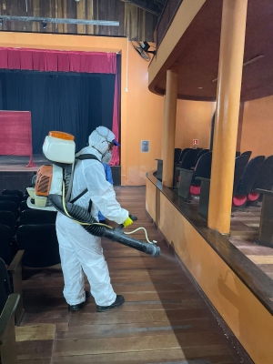 Vigilância em Saúde realiza dedetização no Theatro Municipal 