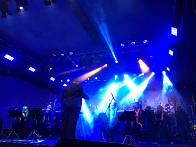 Filarmônica Orquestra Show faz show emocionante na Festa da Padroeira de Antonina