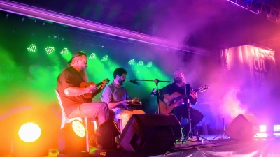 Sexta feira animada no Festival de Inverno de Antonina
