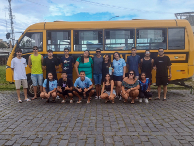 Equipes de handebol de Antonina partem para a etapa de handbeach em Matinhos