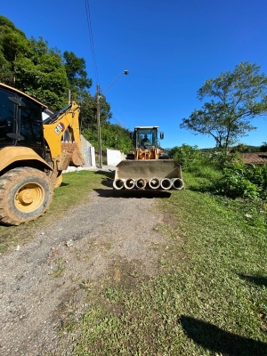 Prefeitura de Antonina realiza melhorias no sistema de drenagem no bairro Batel