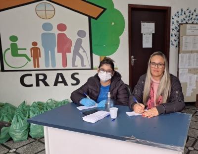 Prefeitura de Antonina realiza entrega de 620 sacolas de alimentos pelo Programa PAA   