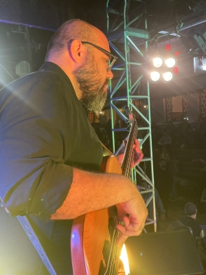 Festival de Inverno: Lucas Viba Trio fecha a noite com muita música e animação no palco sesi