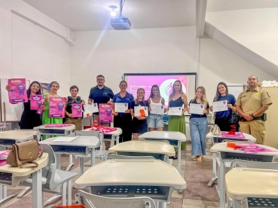 Prefeitura de Antonina realiza formação na Sala do Empreendedor e entrega Selo Empresa Amiga da Mulher a comerciantes