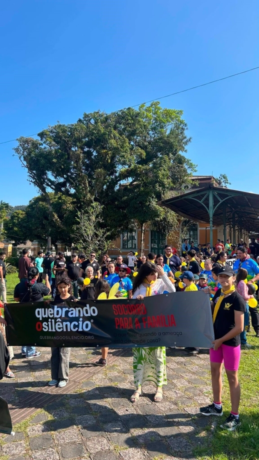 Antonina participa da caminhada “Quebrando o Silêncio” em conscientização contra a violência à pessoa idosa