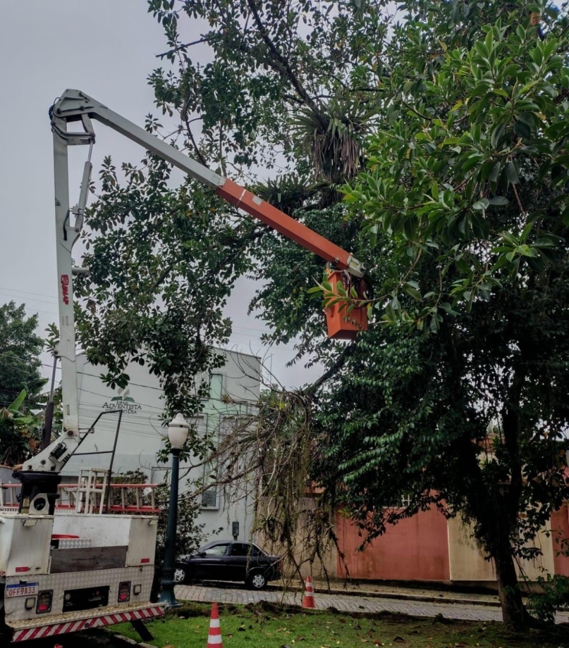 Prefeitura de Antonina intensifica serviços de limpeza