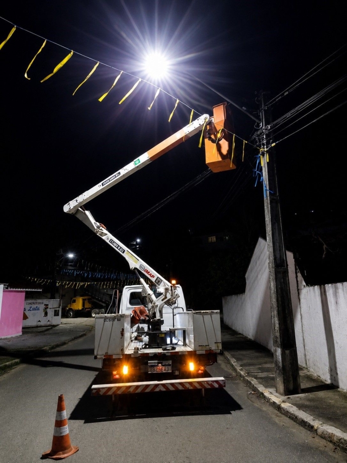 Prefeitura de Antonina intensifica modernização da iluminação pública com novas trocas de luminárias de LED
