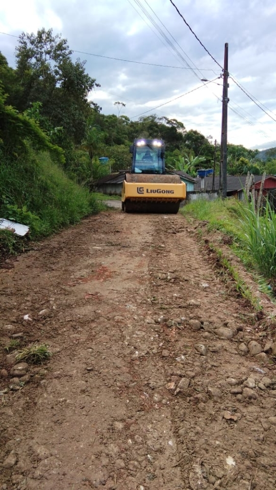 Prefeitura realiza obras e serviços de manutenção em diferentes pontos de Antonina