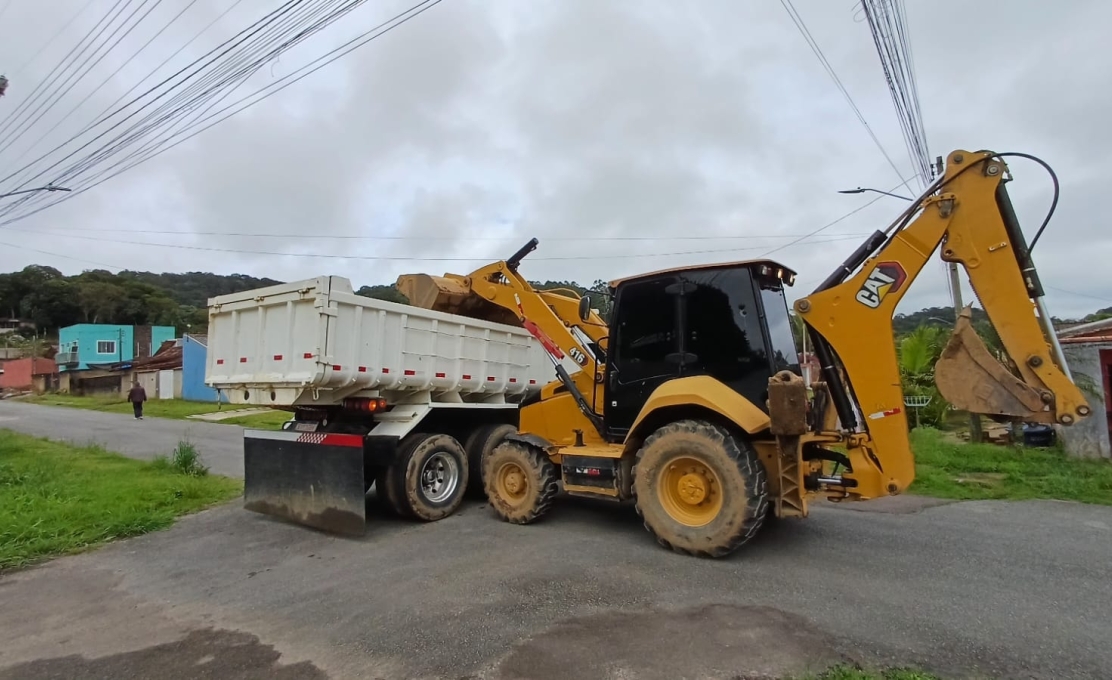 Obras, manutenções e limpeza pública em Antonina