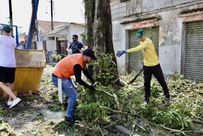 Antonina mobiliza equipes para limpeza e suporte após temporal