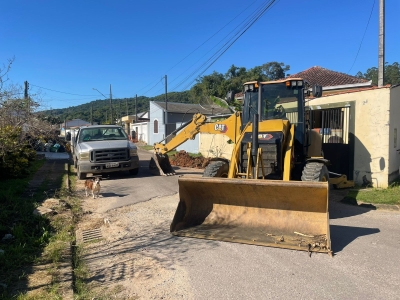 Prefeitura de Antonina realiza melhorias no sistema de drenagem do bairro Jd. Maria Luiza