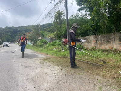  Prefeitura de Antonina intensifica ações de limpeza e manutenção em diversos bairros