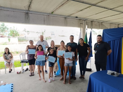 Alunos da rede municipal participam da cerimônia de premiação do concurso Ao Redor da Iberoamérica 2023