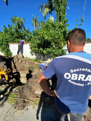 Prefeitura de Antonina realiza manutenção de manilhamento no Barigui