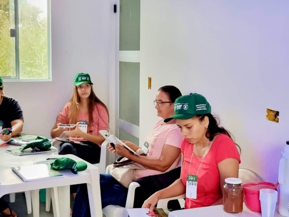 Produtores rurais recebem cursos de qualificação profissional