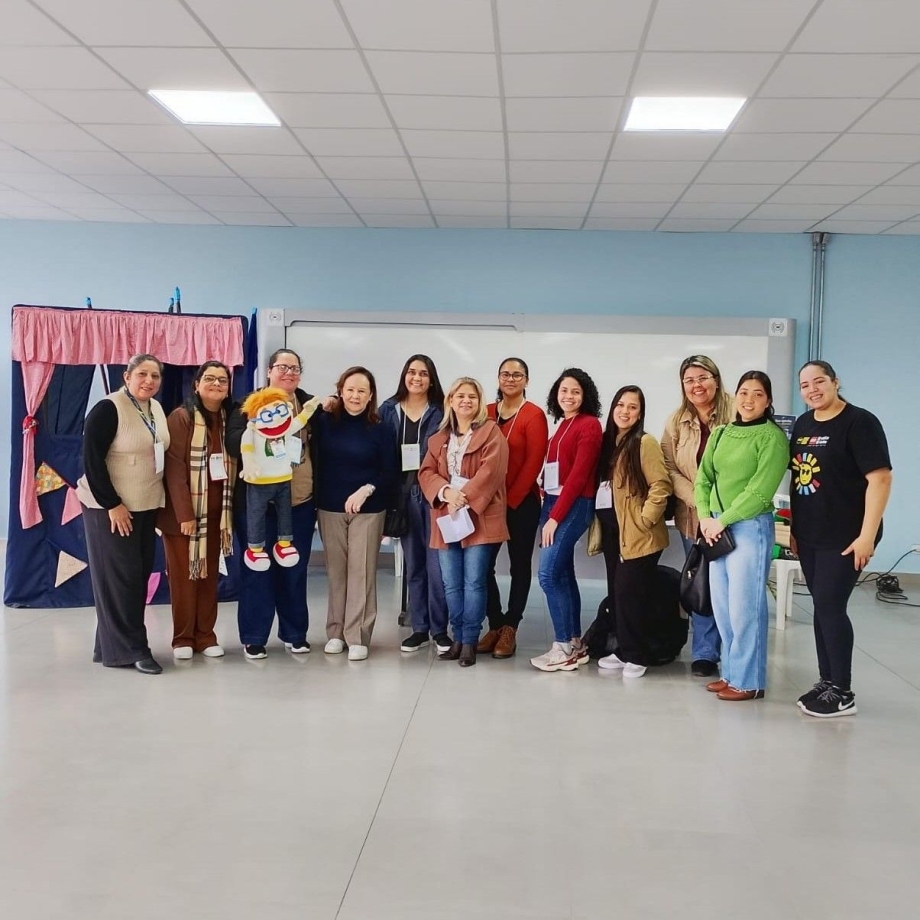 SEMED Antonina participa de oficina regional sobre metodologia inclusiva 